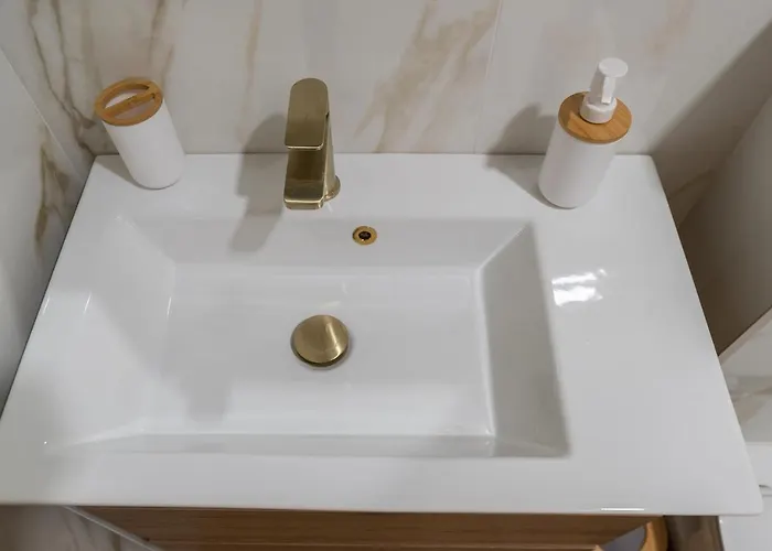 Petra & Rustic דירה מאקרסקה