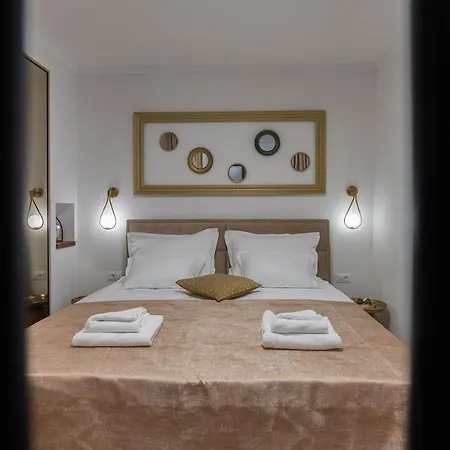 Apartment Petra & Rustic Makarska