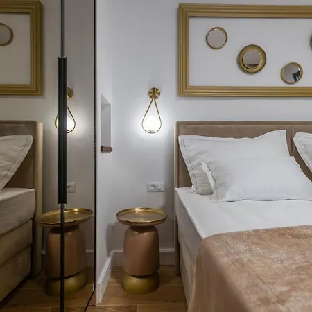 Apartment Petra & Rustic Makarska