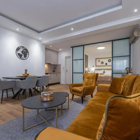 Petra & Rustic Apartament Makarska
