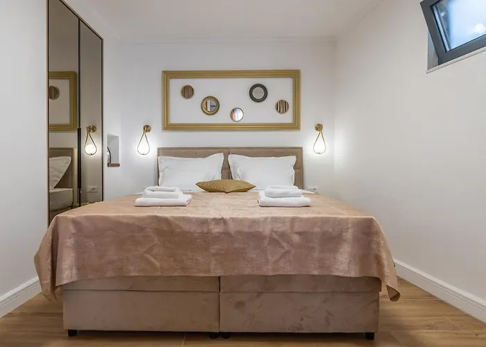 Petra & Rustic Daire