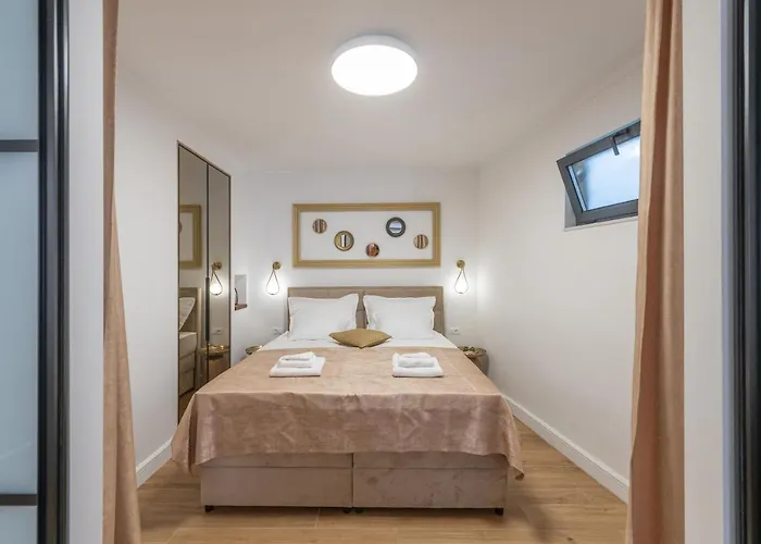 Petra & Rustic Apartamento