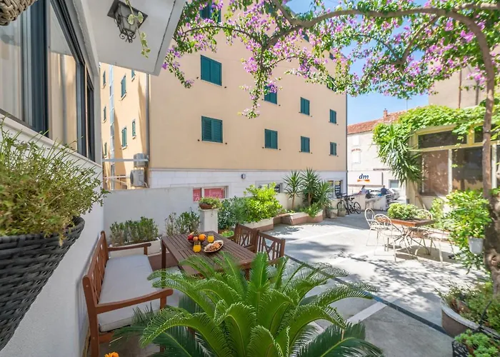 Appartement Petra & Rustic *